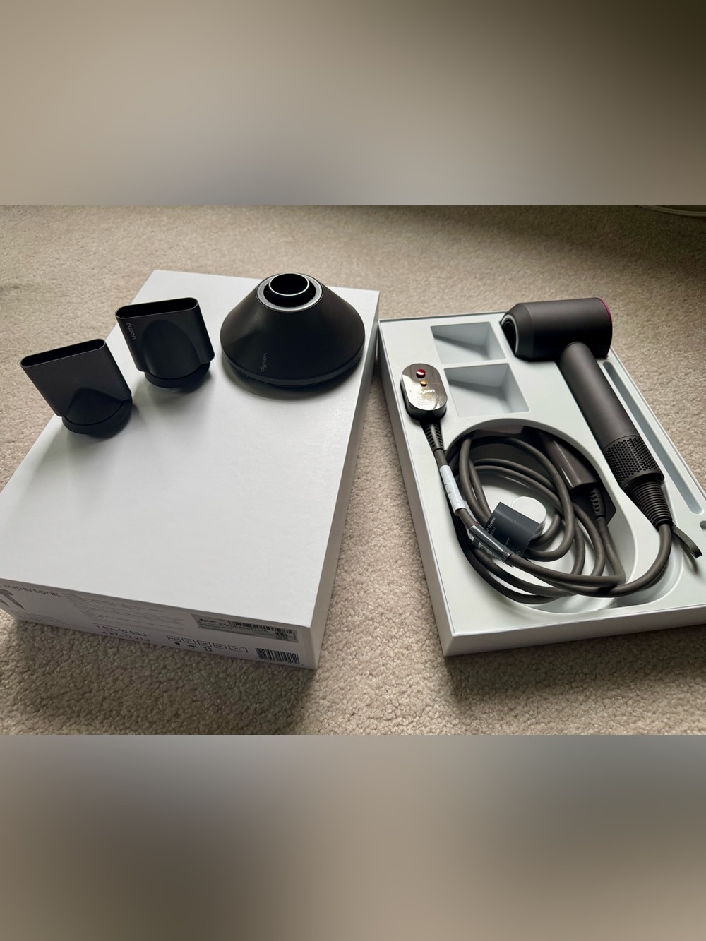 Dyson Supersonic HD01 Iron/Fuchsia with Box & 3 Attachments - Picture 6 of 12